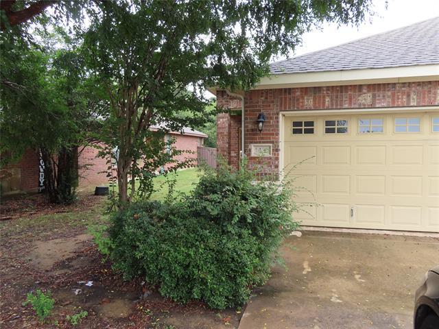 Building Photo - 1428 Ravenwood Dr