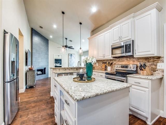 Building Photo - 4305 Thames Ct Rental
