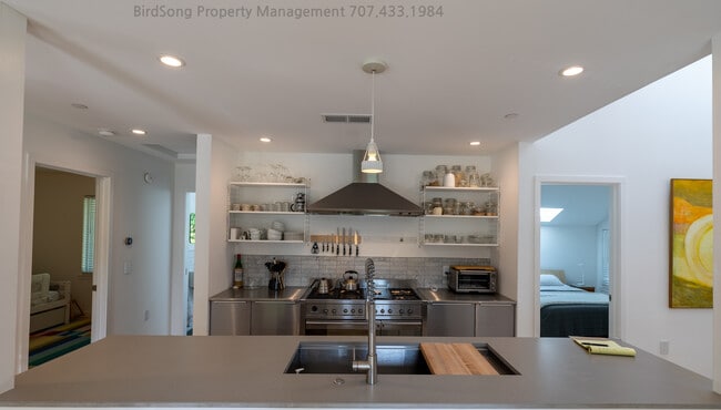 Photo - 13846 Village Ave