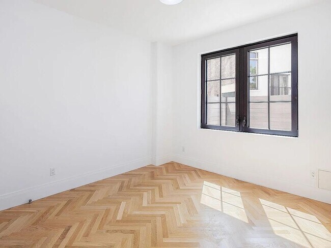 Photo - 300 W 122nd St Unit 5M