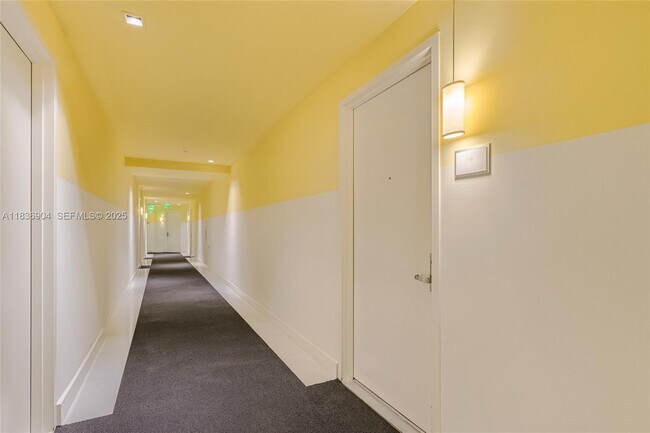 Photo - 475 Brickell Ave Unit 2711