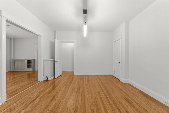 Photo - 227 Winchester St Unit A