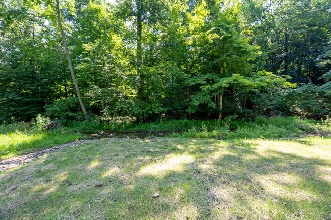 4037 Cleveland Rd