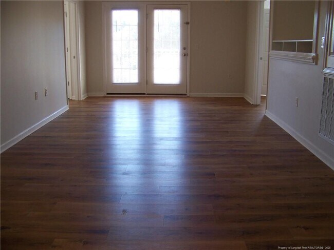 Photo - 616 Marshtree Ln