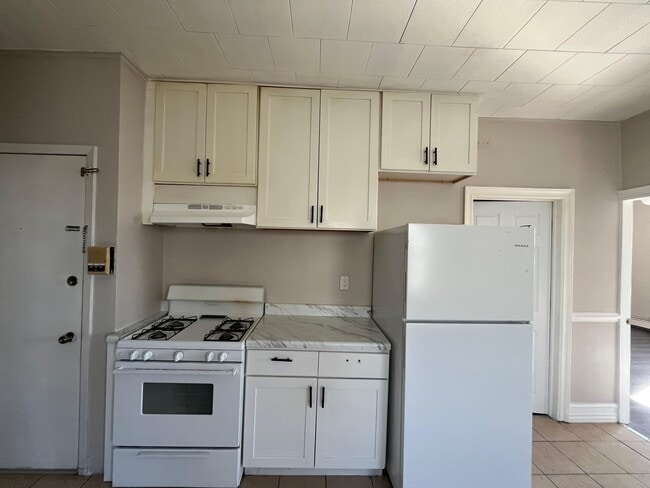 Photo - 67 W 53rd St Unit 5
