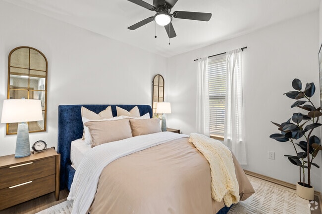 2BR, 2BA - 860SF - Second Bedroom