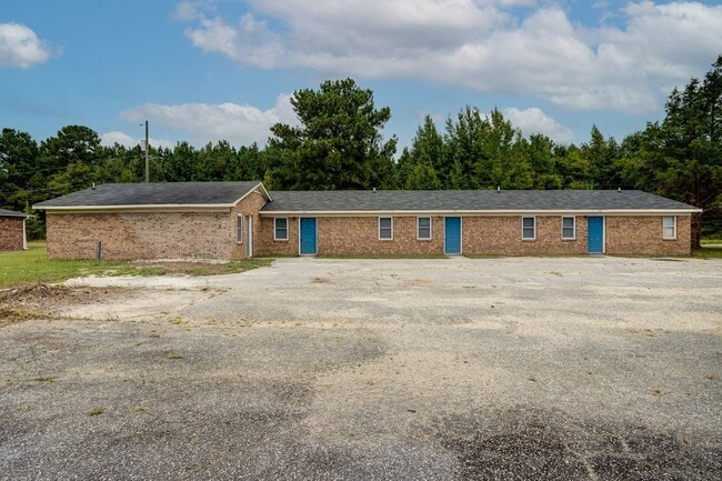 Building Photo - Nandina 102-108 Unit 104 Nandina Ct