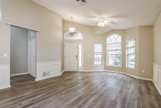 Photo - 15849 Green Cove Blvd