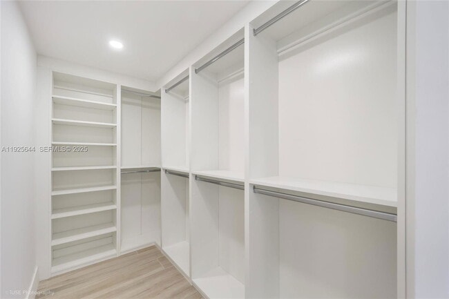 Photo - 1654 SW 18th Ave