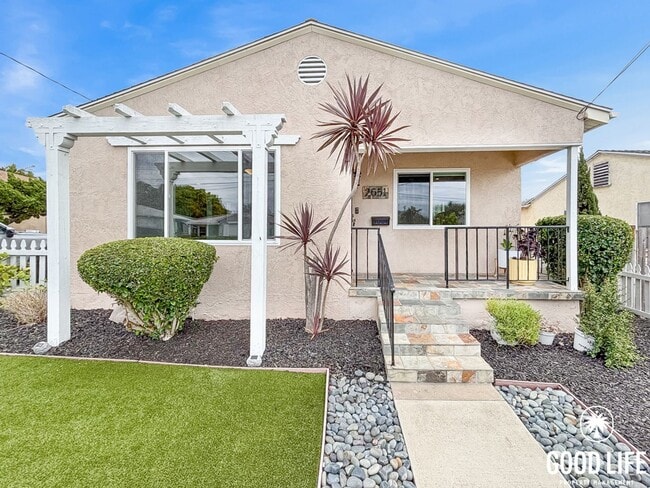Photo - Inviting 3BD/2BA South Park Home with Turf Yards, Hardwood Floors & A/C