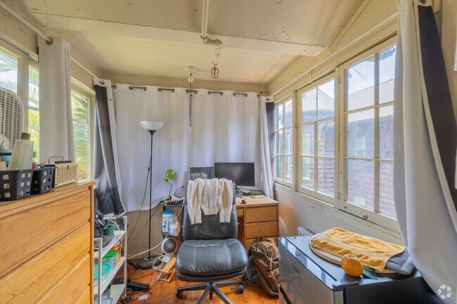 Third Floor Single - 155 SF - Cloyne Court Apartments