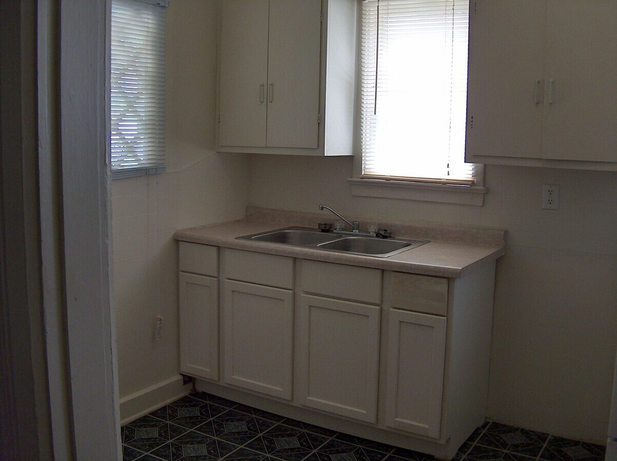 Photo - 216-218 Tinkler St Unit 216 Tinkler #A