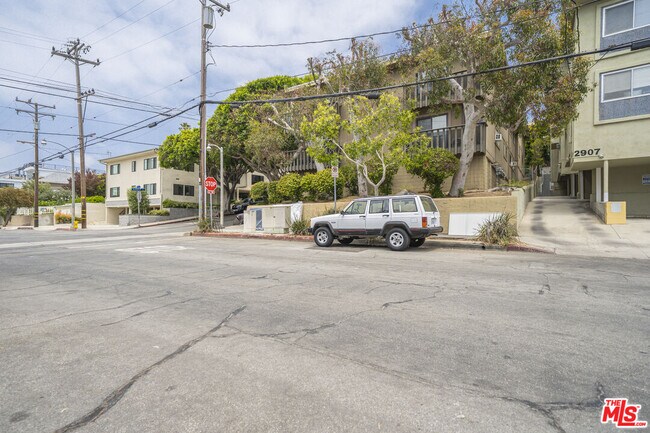 Photo - 302 Ashland Ave Unit 101