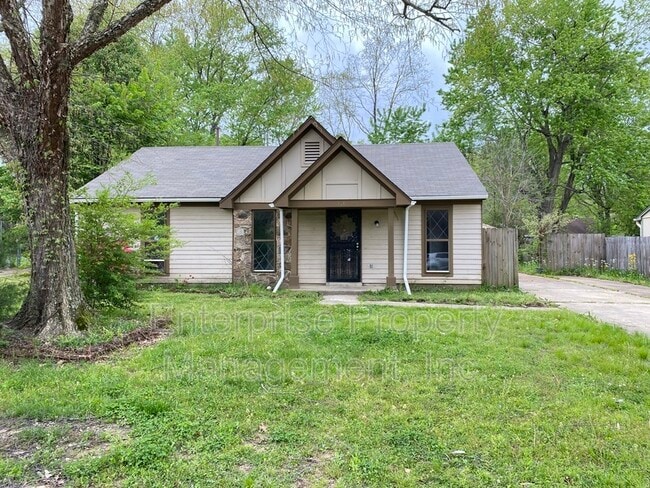 Photo - 3681 Barberry St