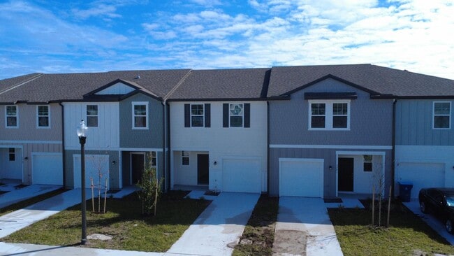 Building Photo - 3277 Vesara Dr