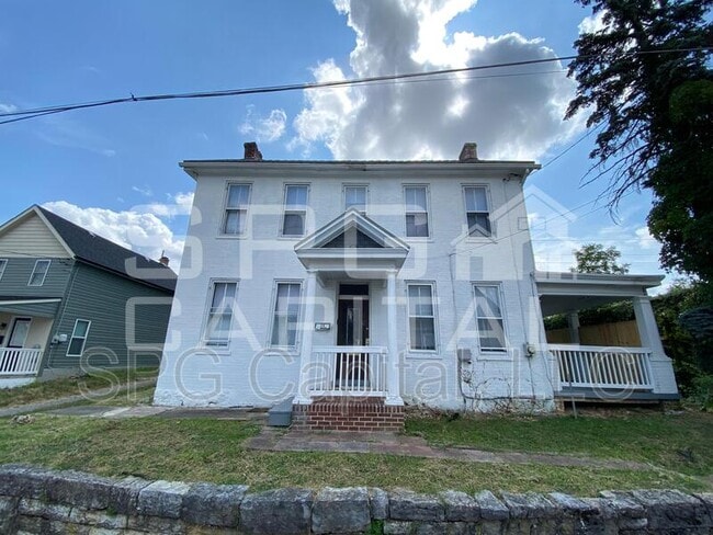 Building Photo - 424 Third Street