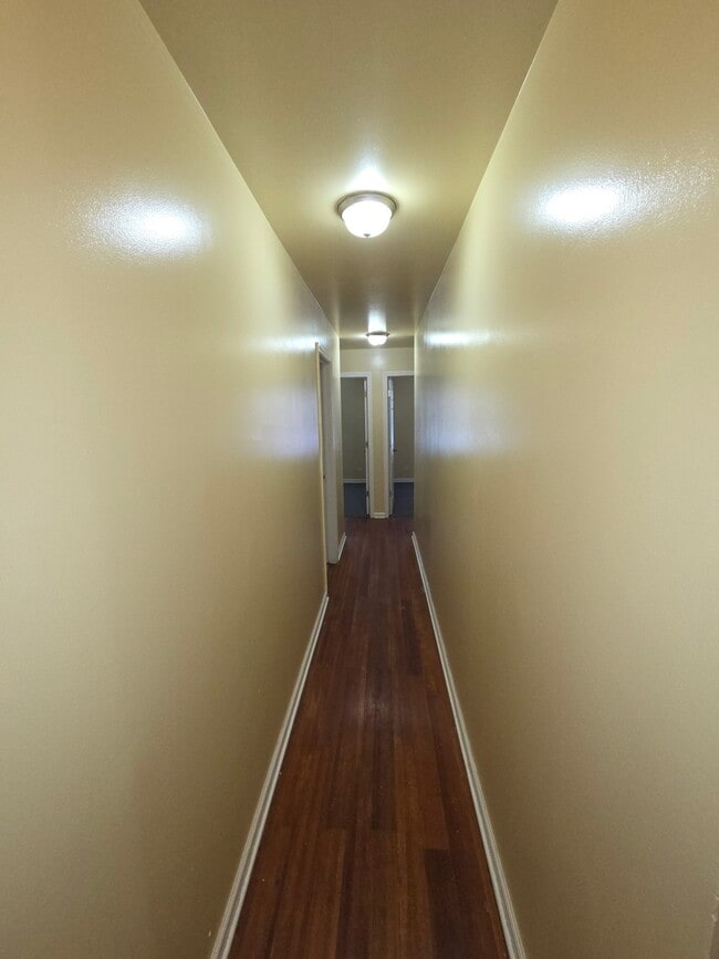 Building Photo - 6669 S Michigan Ave Unit 2