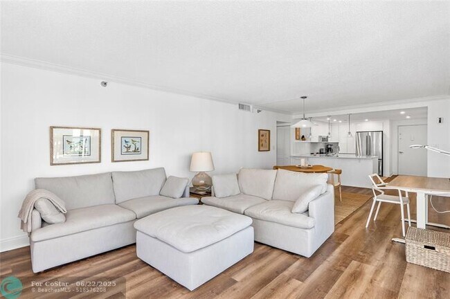 Photo - 20515 E Country Club Dr Unidad 1848