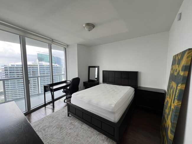 465 Brickell Ave