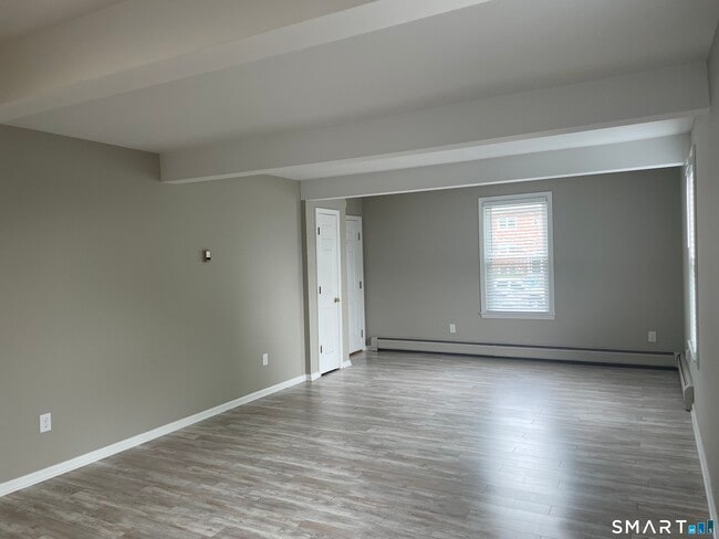 7 Terrace Pl