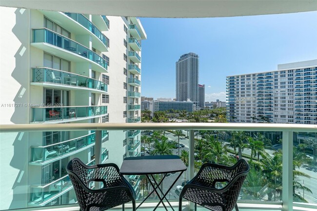 Photo - 3801 S Ocean Dr Condominio Unidad 9T