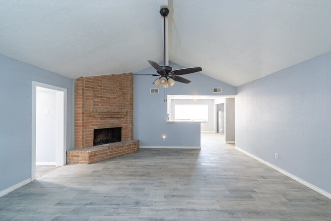 Photo - 3323 Silverside Dr