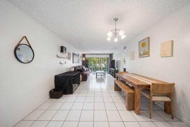 Photo - 706 NW 87th Ave