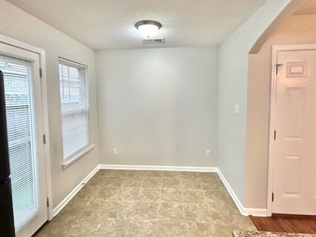 Photo - Affordable renovated 4BR home near Hacks Cross & 385