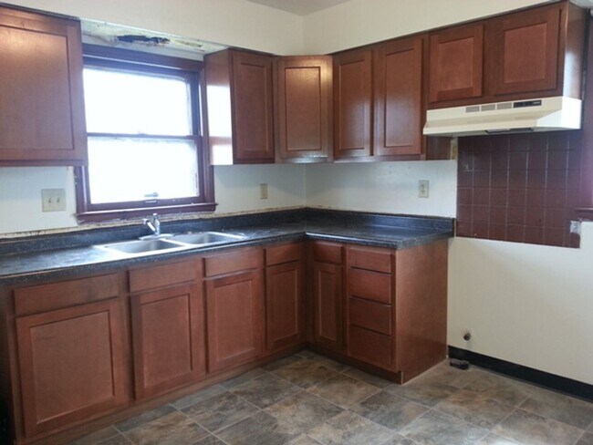 Photo - 5066-5068 N. 84th Street Unit 5066