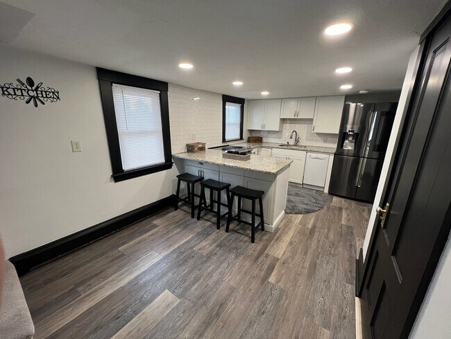 Eat In Kitchen - 10 Old Flanders Rd Unit 2