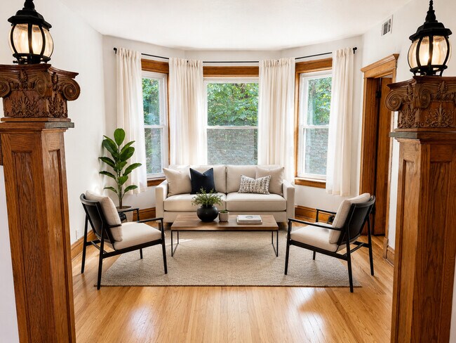 Photo - 3910 W Wrightwood Ave