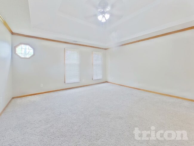 Photo - 11505 Riley St