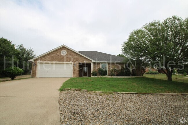 Building Photo - Charming Country Living Retreat Rental
