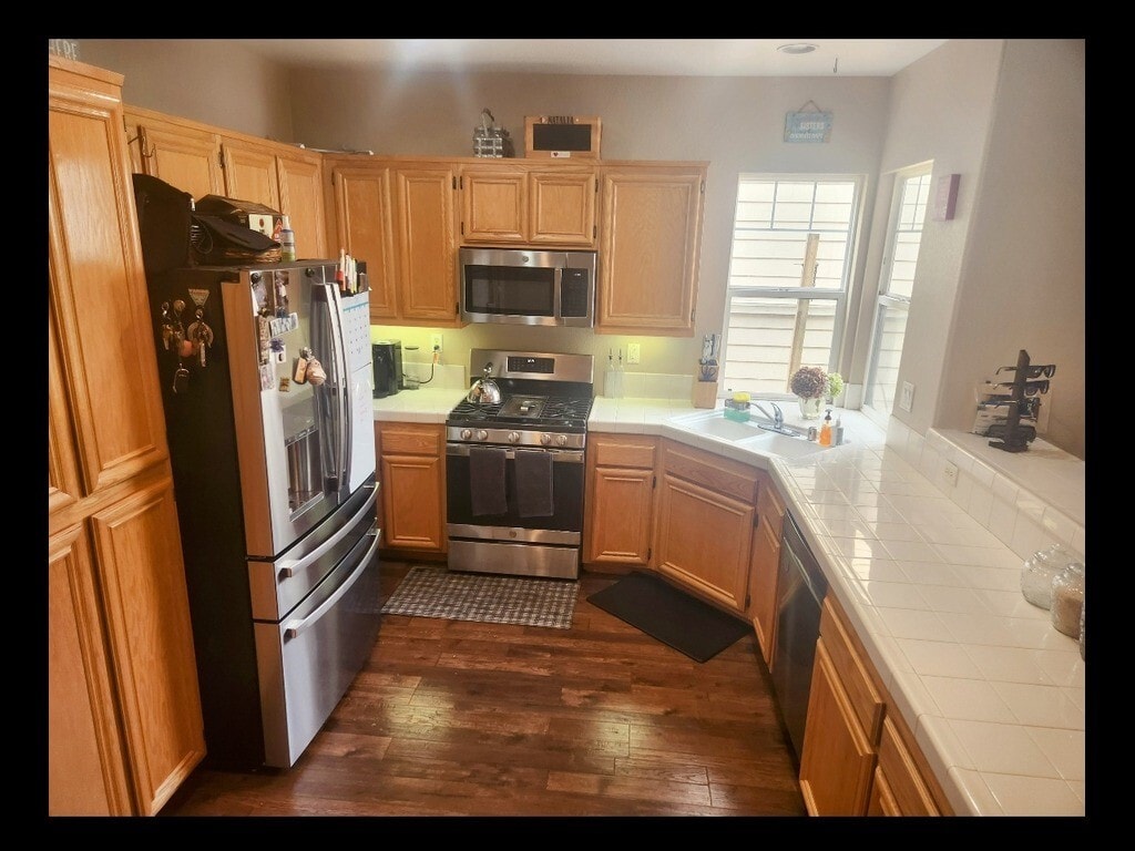 Photo - 121 E C St