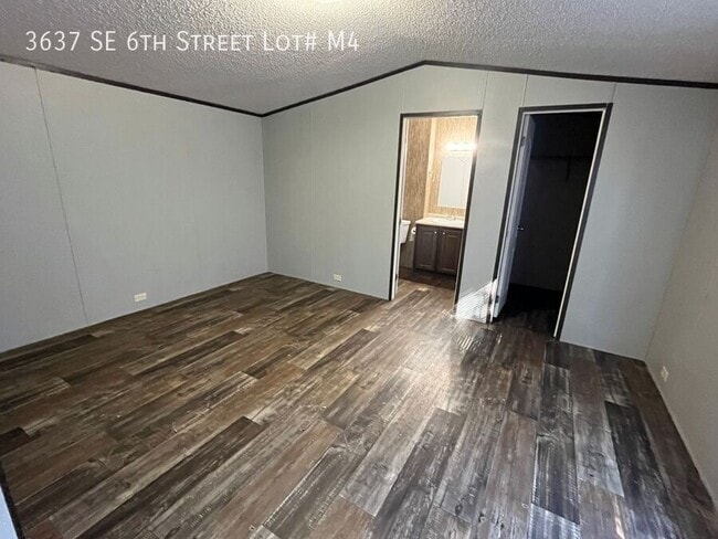 Photo - 3637 SE 6th St