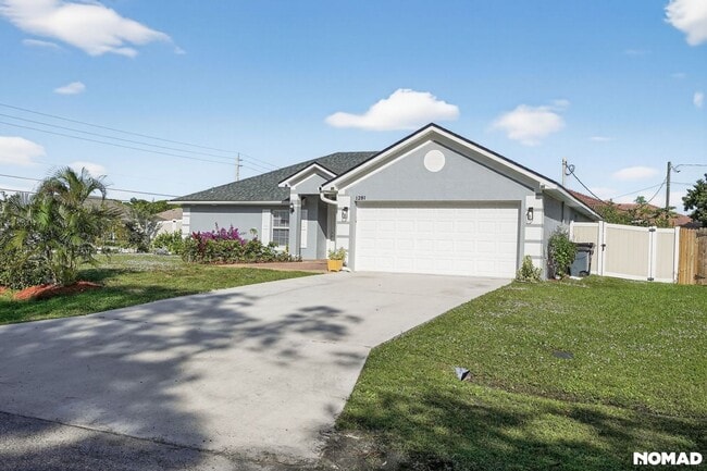 Building Photo - Spacious 4BR House in Port Saint Lucie