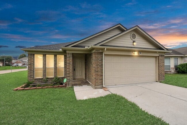 Photo - 19603 Swan Valley Dr House