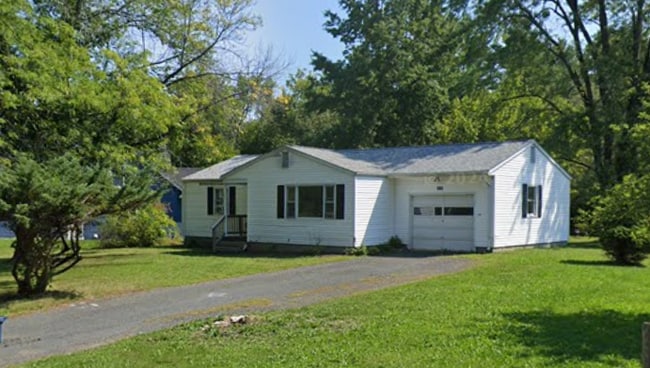 Photo - 106 Pondview Dr