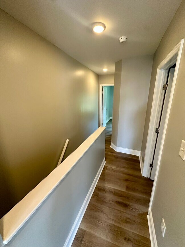 Photo - Fully renovated 3 bedroom, one and a half ...