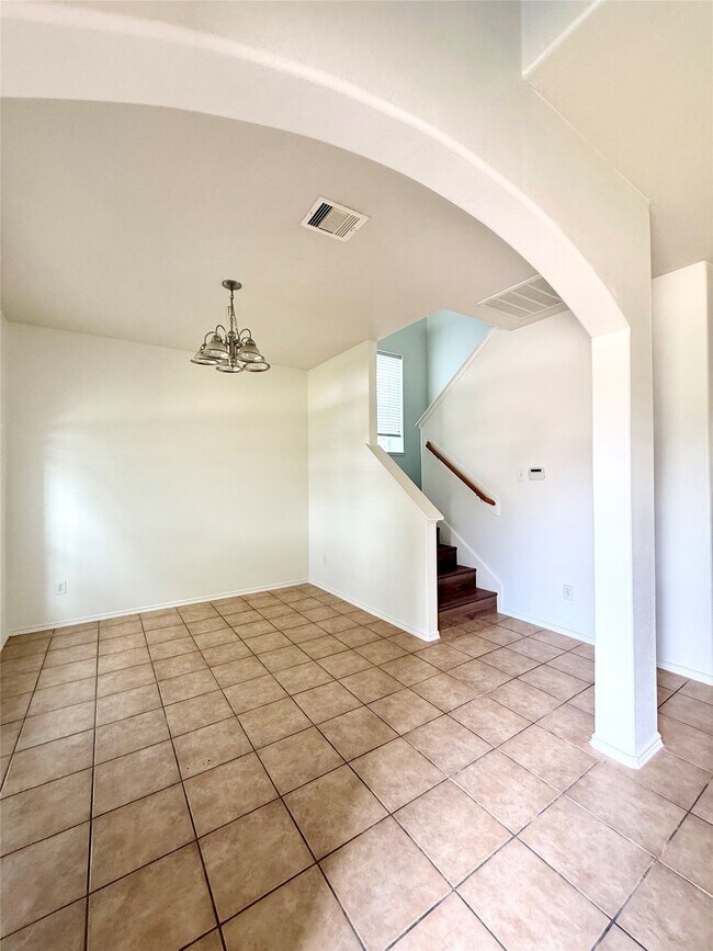 Photo - 24623 Colonial Maple Dr