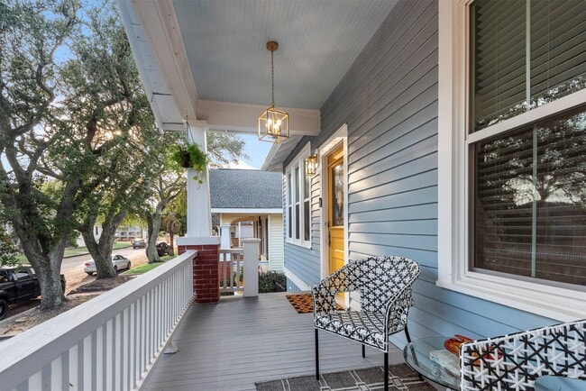 Photo - 3610 Avenue P 1/2