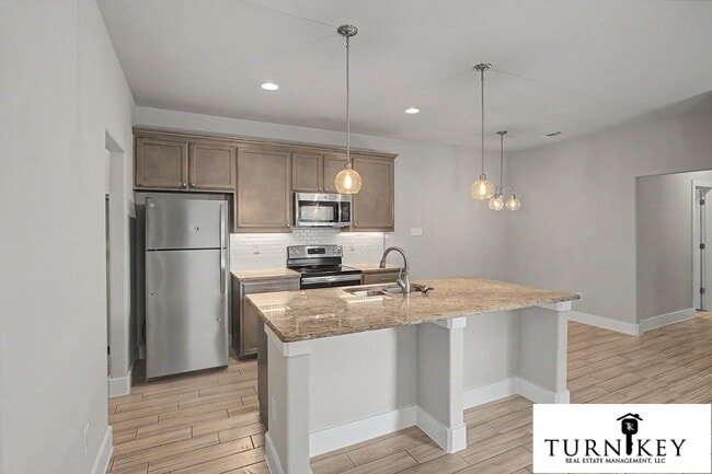 Building Photo - 8037-8039 Arbor Unit 8039
