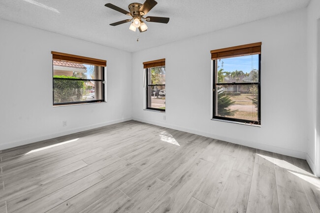 Photo - 7619 Silver Woods Ct