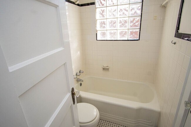 Photo - 3014 Kershaw St Unidad 3