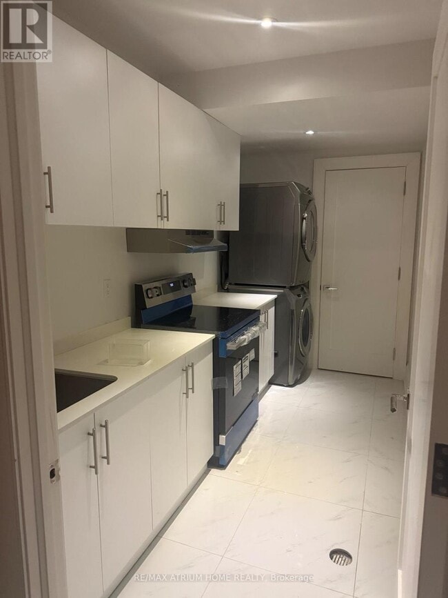 Photo - 282 McKee Ave