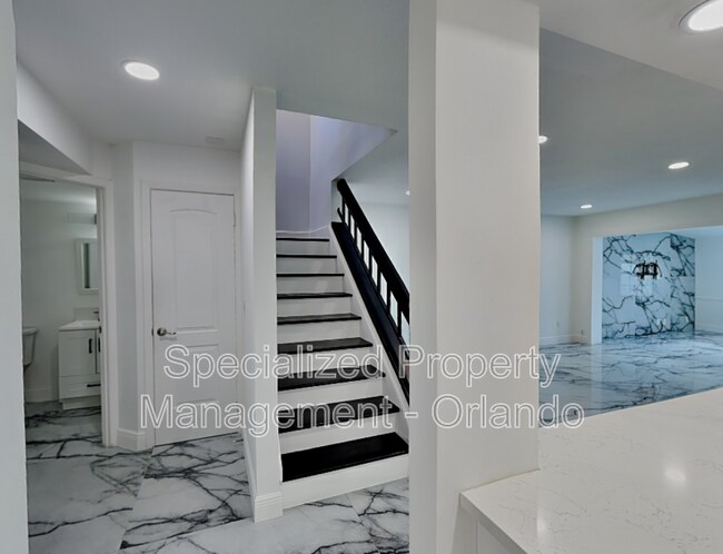 8212 Citrus Chase Dr