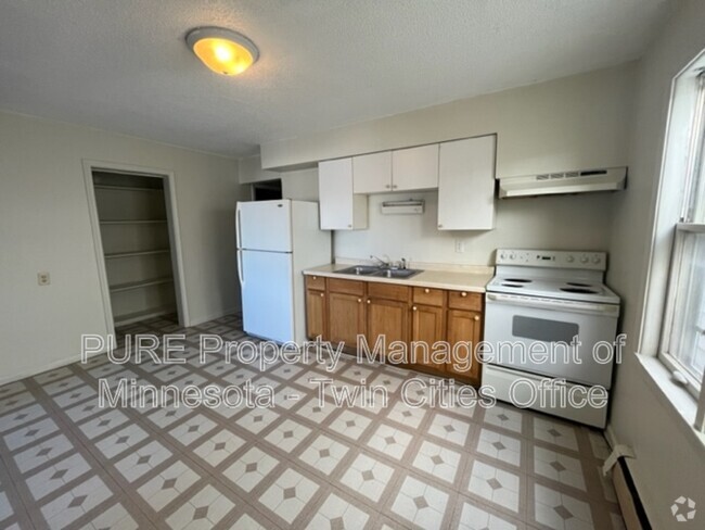 Building Photo - 840 Beech St Unit Apt 4