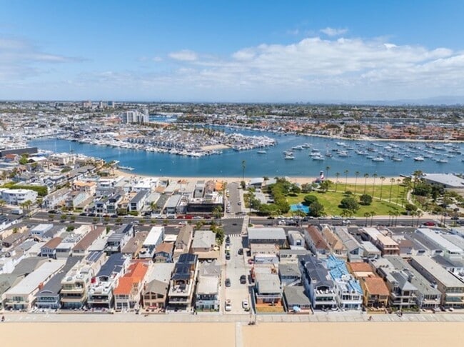 Photo - 1727 W Balboa Blvd Unit 2