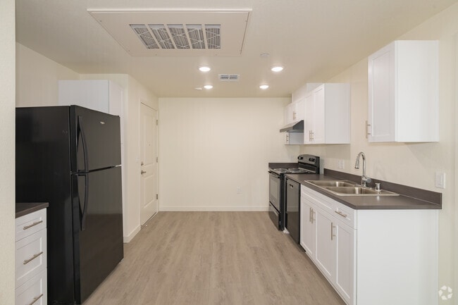 1BR, 1BA - 518SF - Kitchen