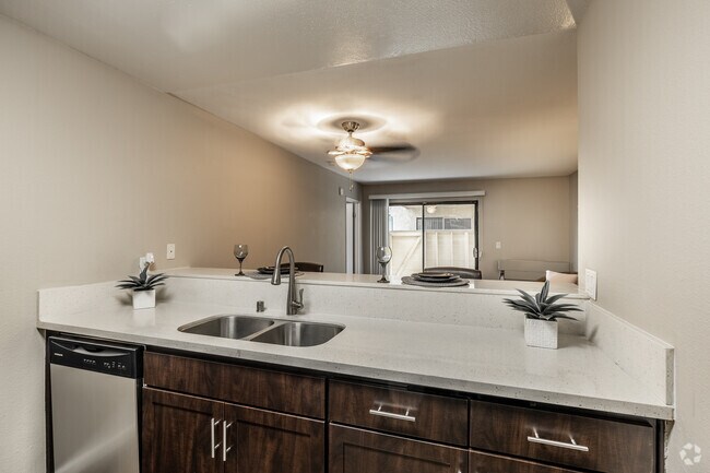 2BR, 1BA - 880SF